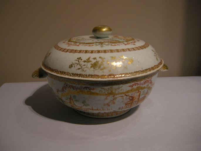 Soup tureen porcelain chinese export in Meissen style | MasterArt